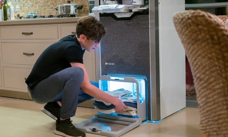 FOLDIMATE : La machine qui repasse et plie vos vêtements